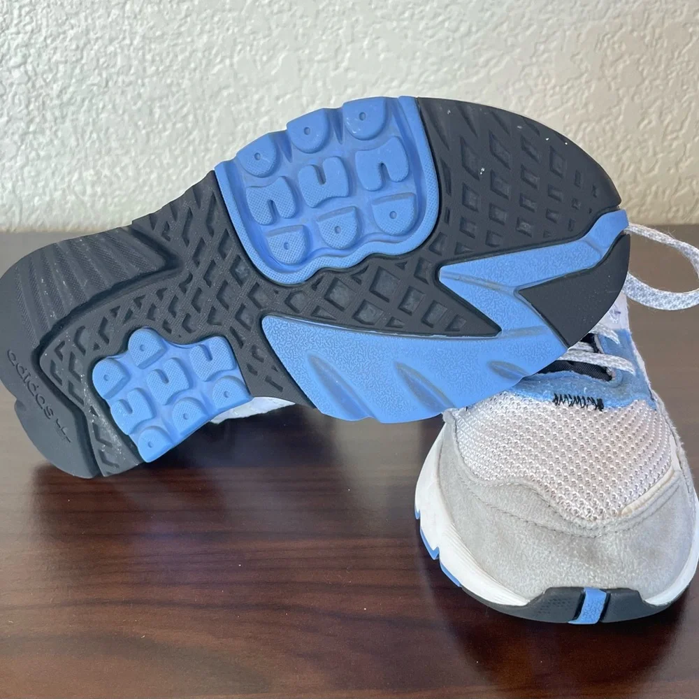 Adidas - Picture 3 of 5